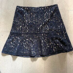 Pretty Brooks Brothers Navy Blue Lace Mini Skirt w/Nude lining-Sz. 10